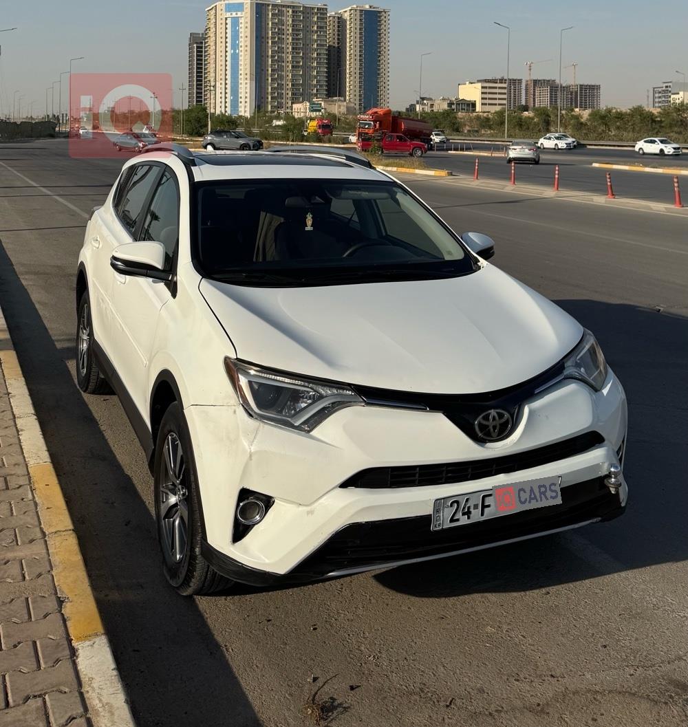 تۆیۆتا ڕاڤ 4